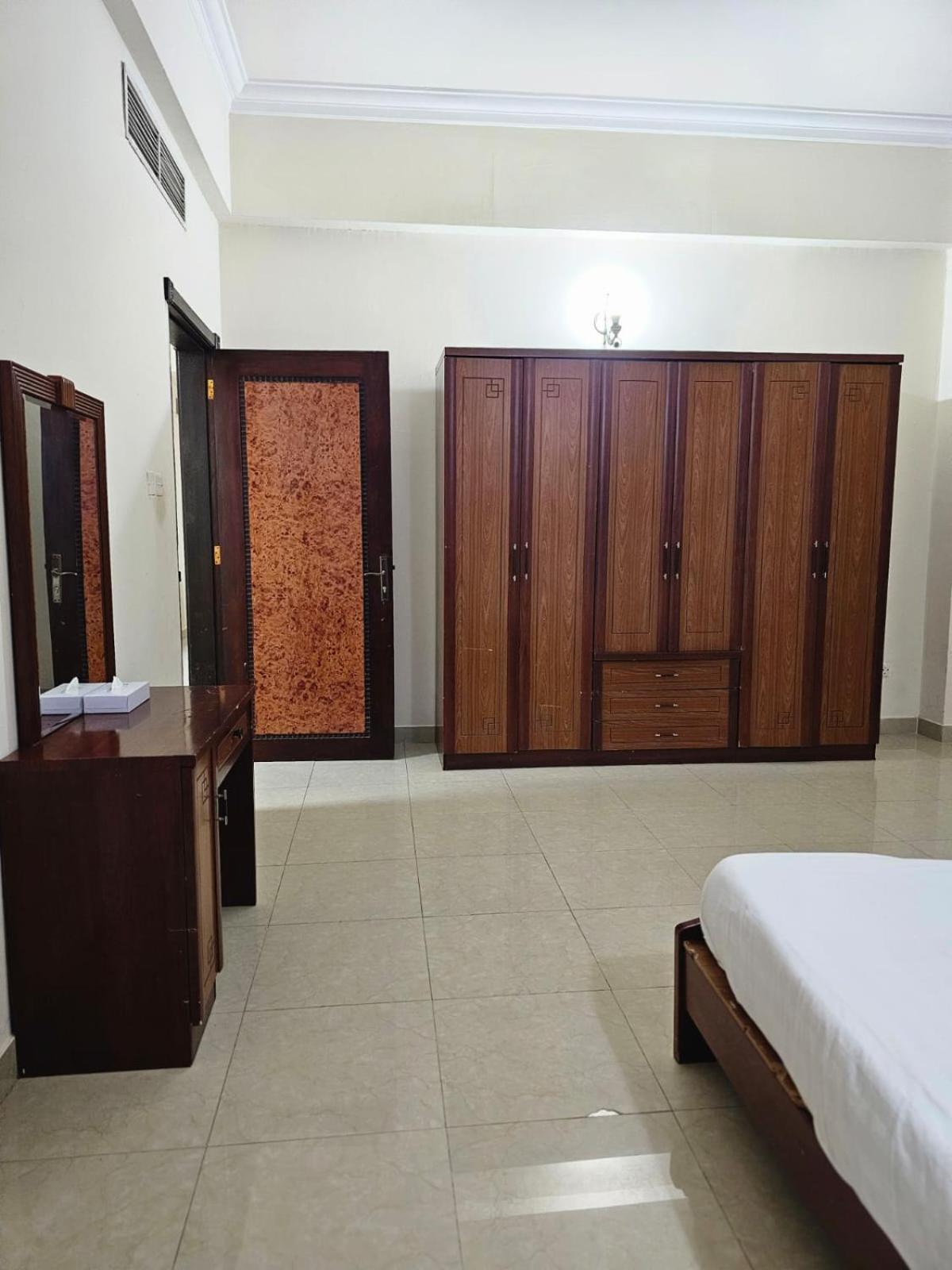 Al Sahab Tower Apartment Manama Exterior foto